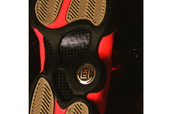 CLOT x Air Jordan 13 黑红版本官图-2.jpg