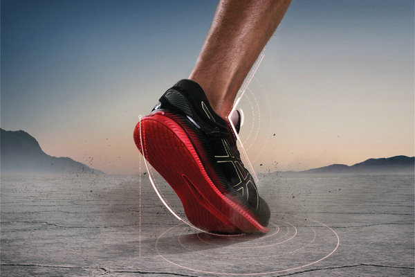 ASICS 全新革命性跑鞋 METARIDE 上架，领略震撼般的体验！