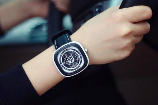 潮牌手表品牌有哪些？这六个手表潮牌让你腕上更精彩！