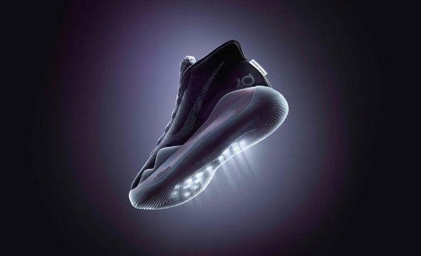 Nike 正式推出 KD 12 球鞋，尖端科技融合 90 年设计灵感！