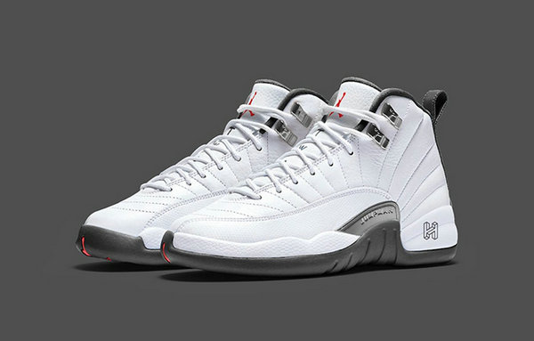 全新 Air Jordan 12 鞋款白灰主题配色1.jpg
