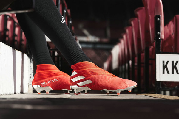  adidas Football 全新 NEMEZIZ 19 足球鞋发售在即～