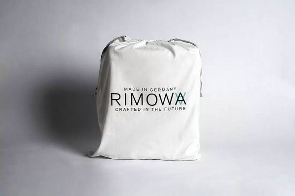 RIMOWA x Daniel Arsham 全新联名行李箱雕塑作品发售在即～