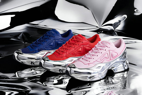 adidas x Raf Simons 全新联名春夏 RS OZWEEGO 系列鞋款发售在即～