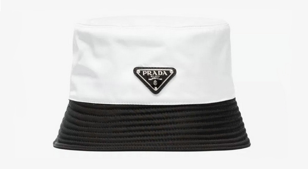 Prada 全新黑白双色渔夫帽上架，夏季防晒的秘密武器！