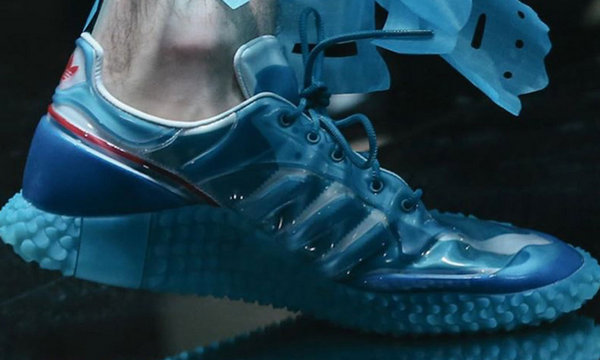 Craig Green x adidas联乘2020年春夏Kamanda鞋款，水晶透明质
