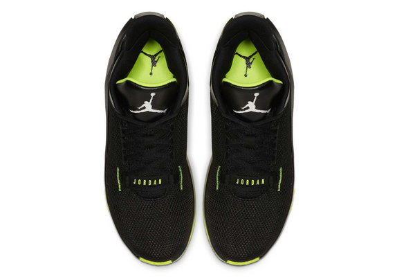 全新Air Jordan 2X3鞋款.jpg