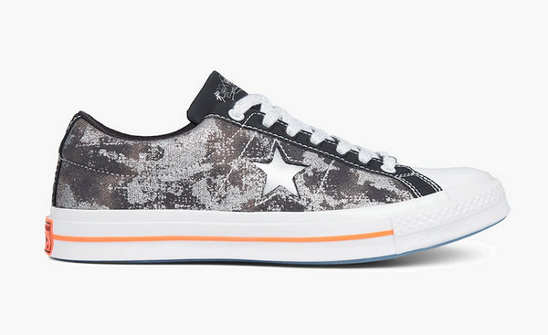 Yung Lean x Converse 全新联名 One Star 鞋款实物细节赏析