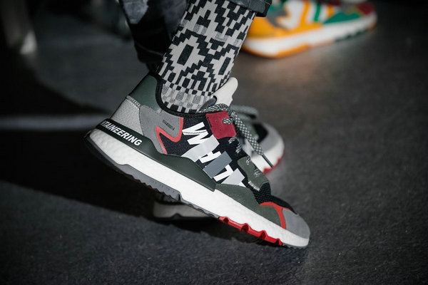 adidas nite jogger mountaineering