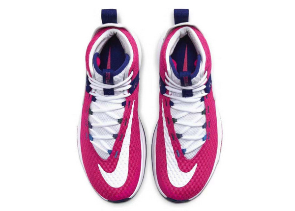 Nike 抗乳腺癌配色鞋款.jpg