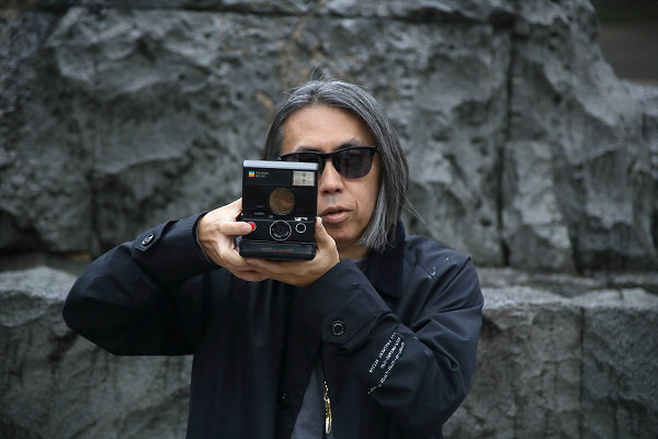 藤原浩闪电 x Polaroid Originals 联名相机及服饰系列即将登场