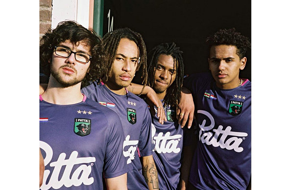 Patta“黑五”主题足球短袖 T-Shirt 系列现已上市
