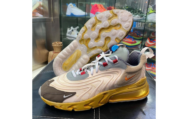 Travis Scott x Nike Air Max 270 React 联乘鞋款实物谍照.jpg