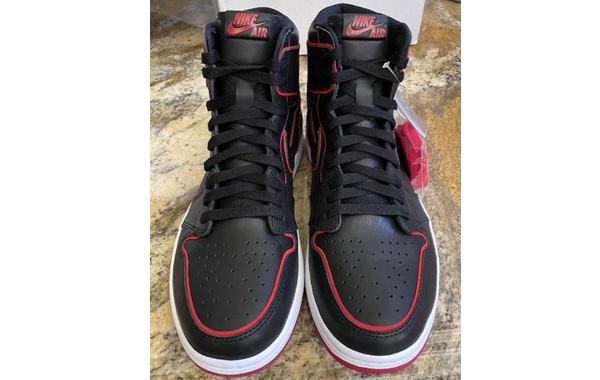 Air Jordan 1 圣诞特别版黑红配色鞋款释出，限量 93 双