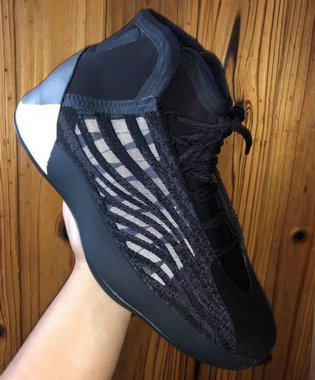 adidas Yeezy Quantum 篮球鞋.jpg