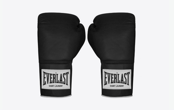 圣罗兰x EVERLAST 合作拳击主题系列释出，全黑呈现！