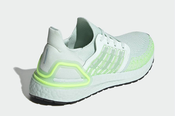 Ultraboost 2020 全新淡绿配色女生专属鞋款-4.jpg