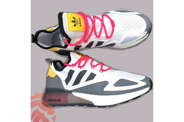 阿迪达斯 Ninja 联名 ZX 2K Boost 鞋款白粉配色-2.jpg