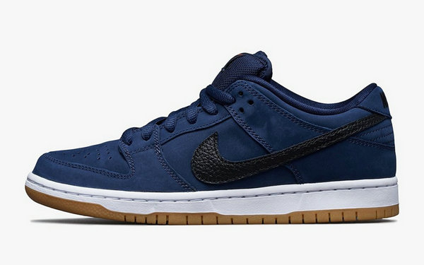 午夜蓝 SB Dunk Low 鞋款下月登陆，质感出众