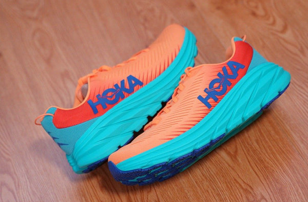 HOKA ONE ONE 全新 Rincon 3 橙蓝配色跑鞋抢先预览
