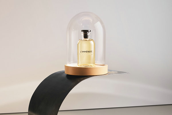 LV 路易威登全新限量版香水系列出炉，巴卡拉水晶瓶身